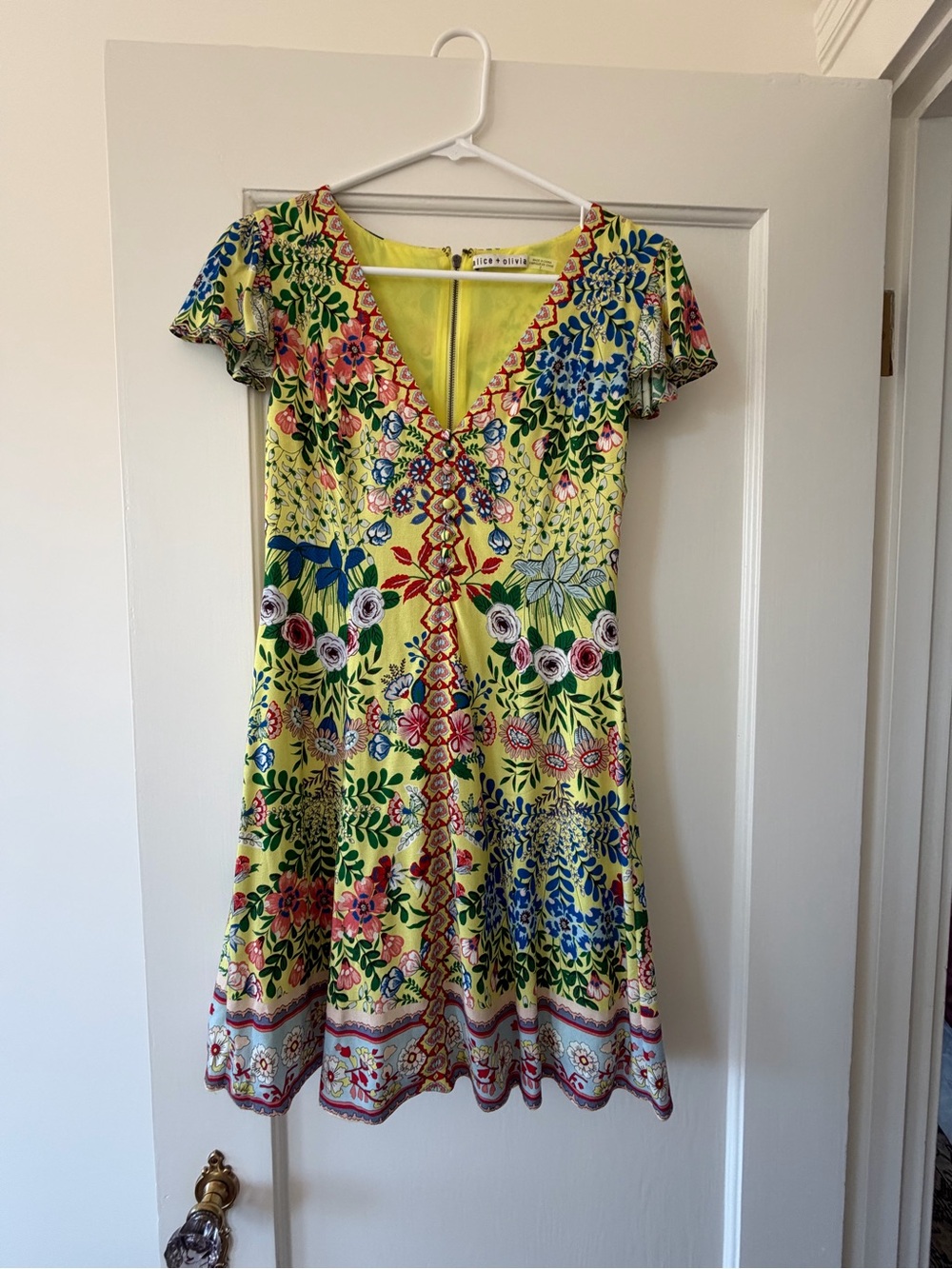 Alice + Olivia Yellow Floral V-Neck Dress with Multicolor Print